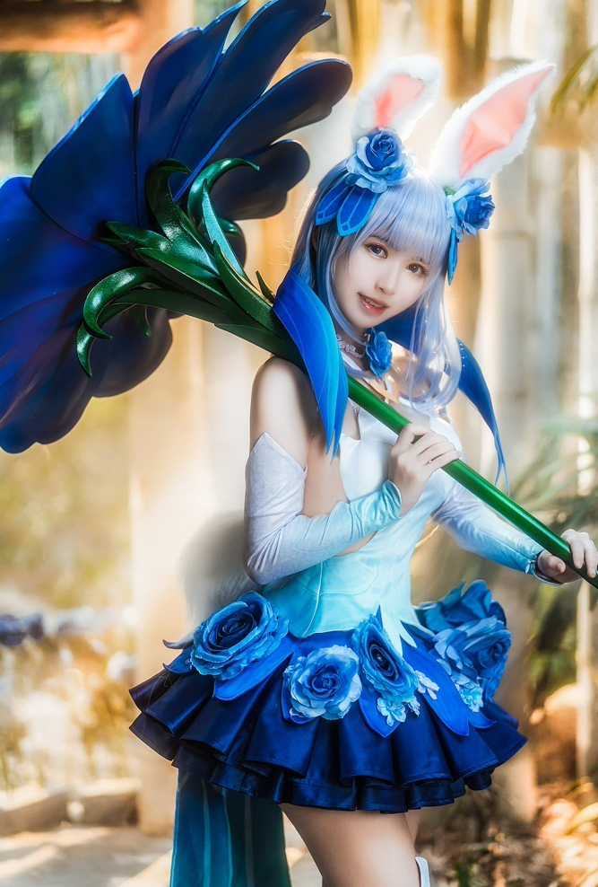 	
公孙离花间舞：@鳗鱼霏儿摄影后期：@烤鱼的布林服装：@漫有引力AScosing后勤：飞帆and
